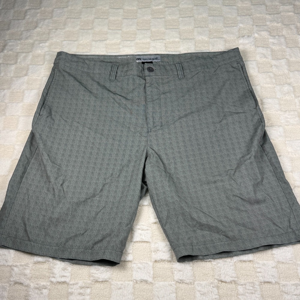 Travis Mathew Shorts Gray Size‎ 40 Polyester/Spandex